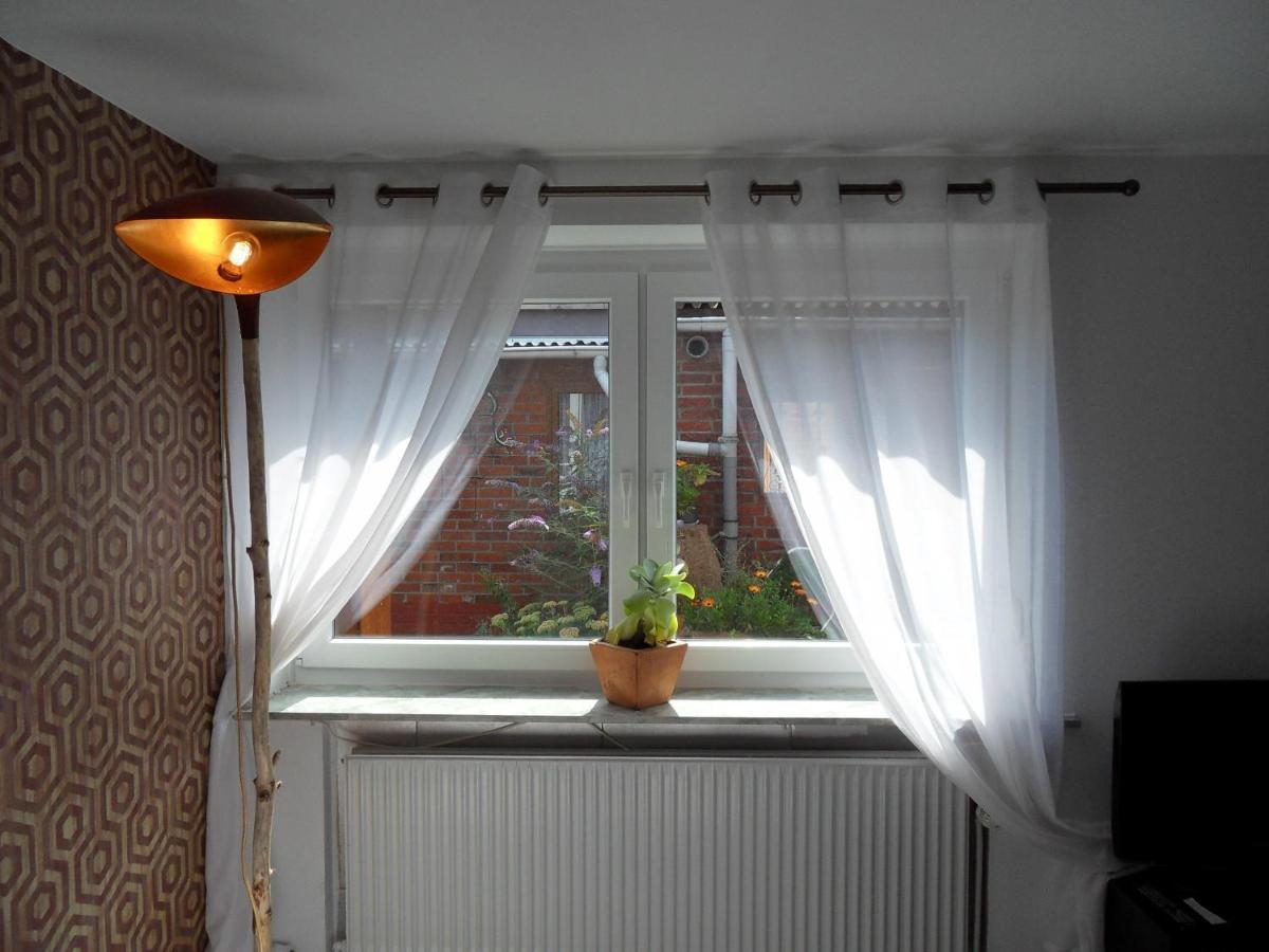 Privartzimmer 'ausfahrt Freihalten' Homestay Husum (Schleswig-Holstein)