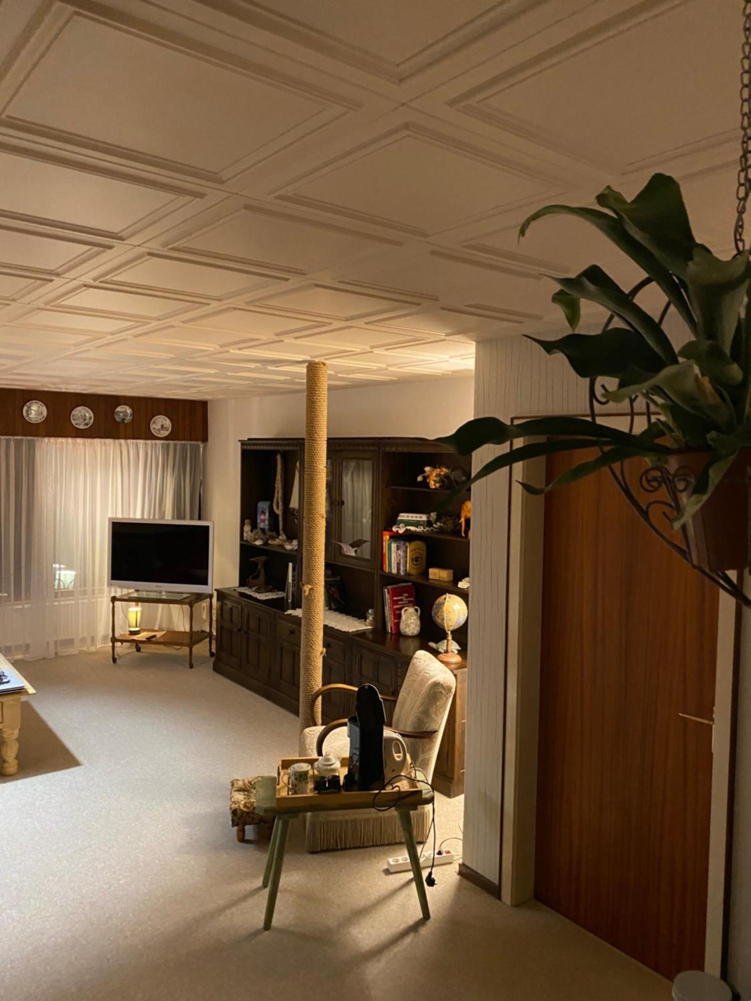 Privartzimmer 'ausfahrt Freihalten' * Husum (Schleswig-Holstein)