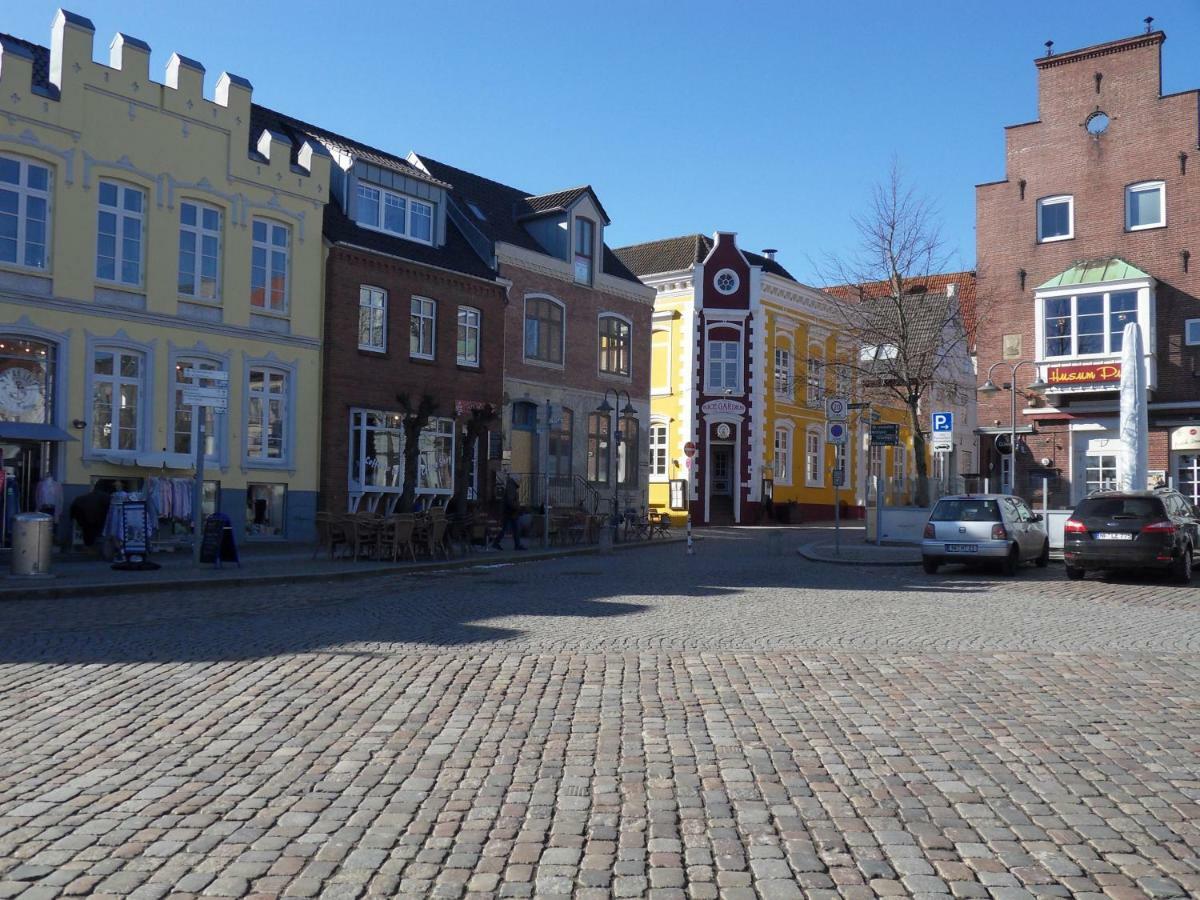 Privartzimmer 'ausfahrt Freihalten' Homestay Husum (Schleswig-Holstein)