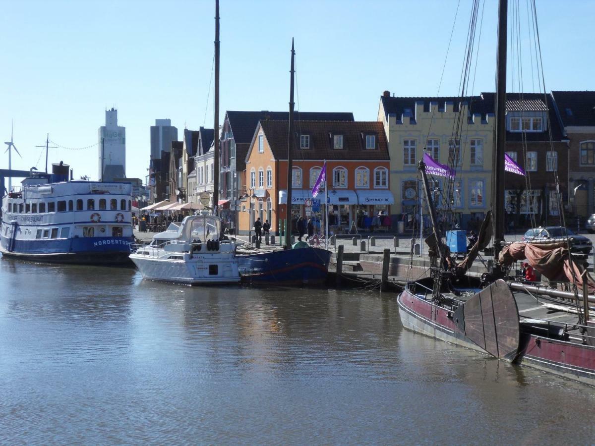 Privartzimmer 'ausfahrt Freihalten' Homestay Husum (Schleswig-Holstein)