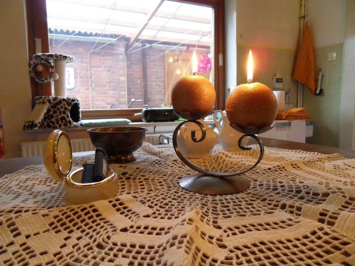 Privartzimmer 'ausfahrt Freihalten' * Husum (Schleswig-Holstein)