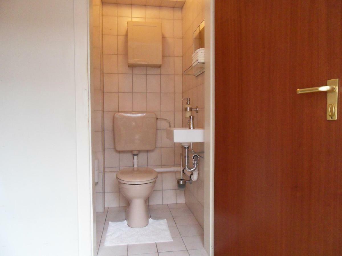 Homestay Privartzimmer 'ausfahrt Freihalten' *